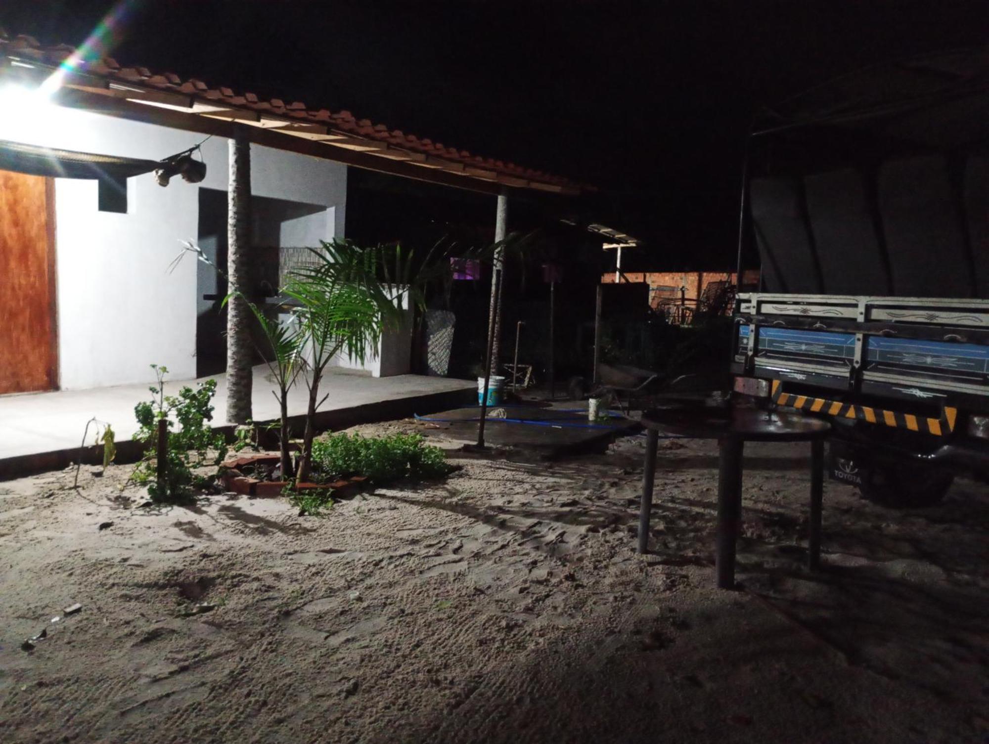 Hostel E Camping Na Rua Das Flores Santo Amaro do Maranhao Exterior foto